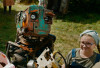 Фермер с Марса и робот-уборщик на постере и тизере "Кибердеревни"